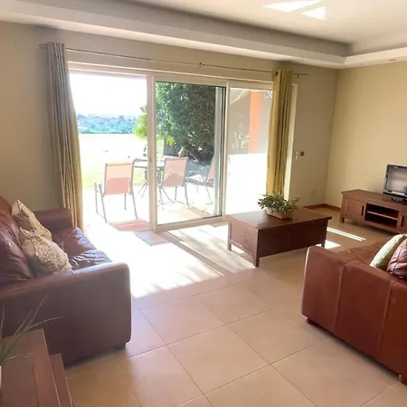 Carvoeiro Golf Эштомбар