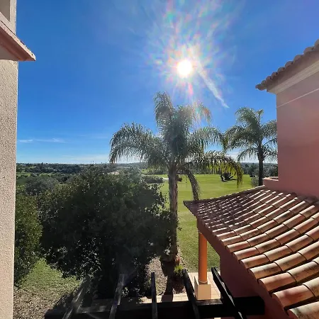 Carvoeiro Golf Villa Estombar